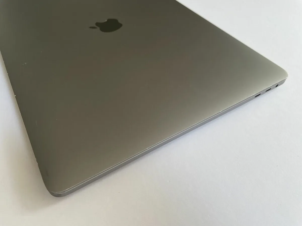Apple 15 Macbook Pro 2016 TouchBar I7 16GB 1TB SSD - Image 3