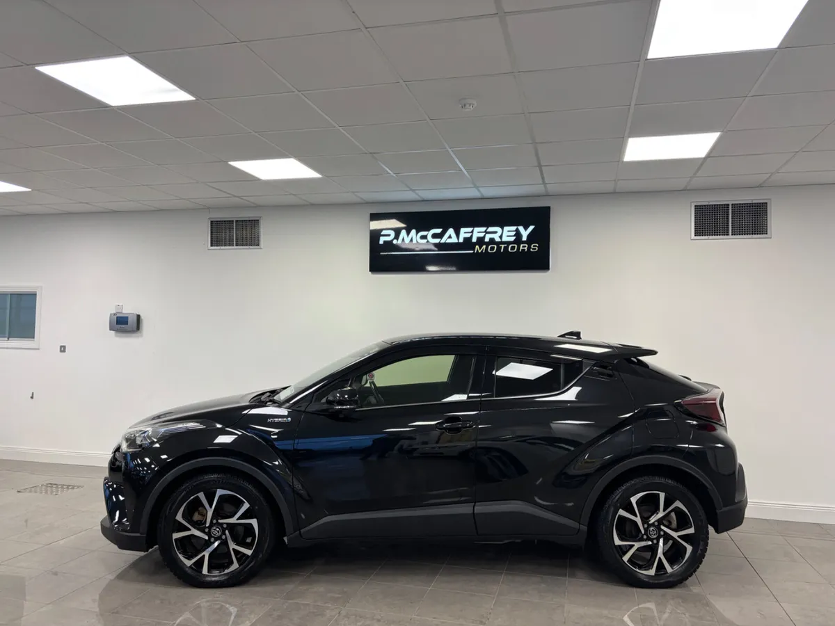 2017 Toyota C-HR Luna Sport Leather Reversing Came - Image 2
