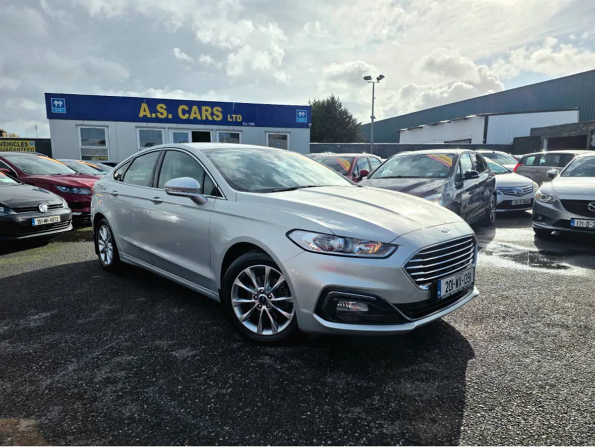 Ford Mondeo TITANIUM 5DR 2.0 TD ** EXCEPTIONALLY L - Image 2