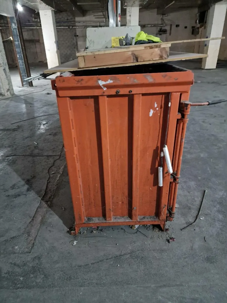 Cardboard baling press orwak 9020 - Image 3