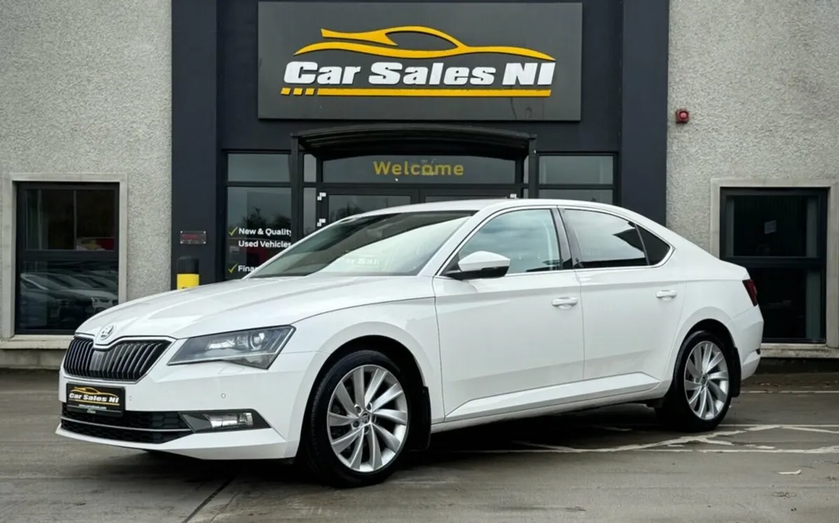 2.0 TDI SE L Executive Hatchback 5dr Diesel DSG Eu - Image 2