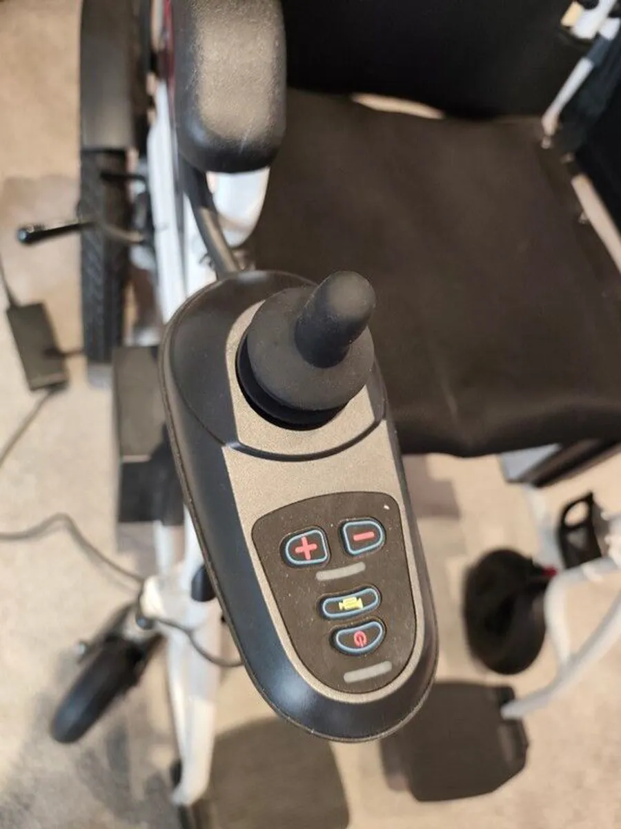 Electric Wheelchair - Image 4