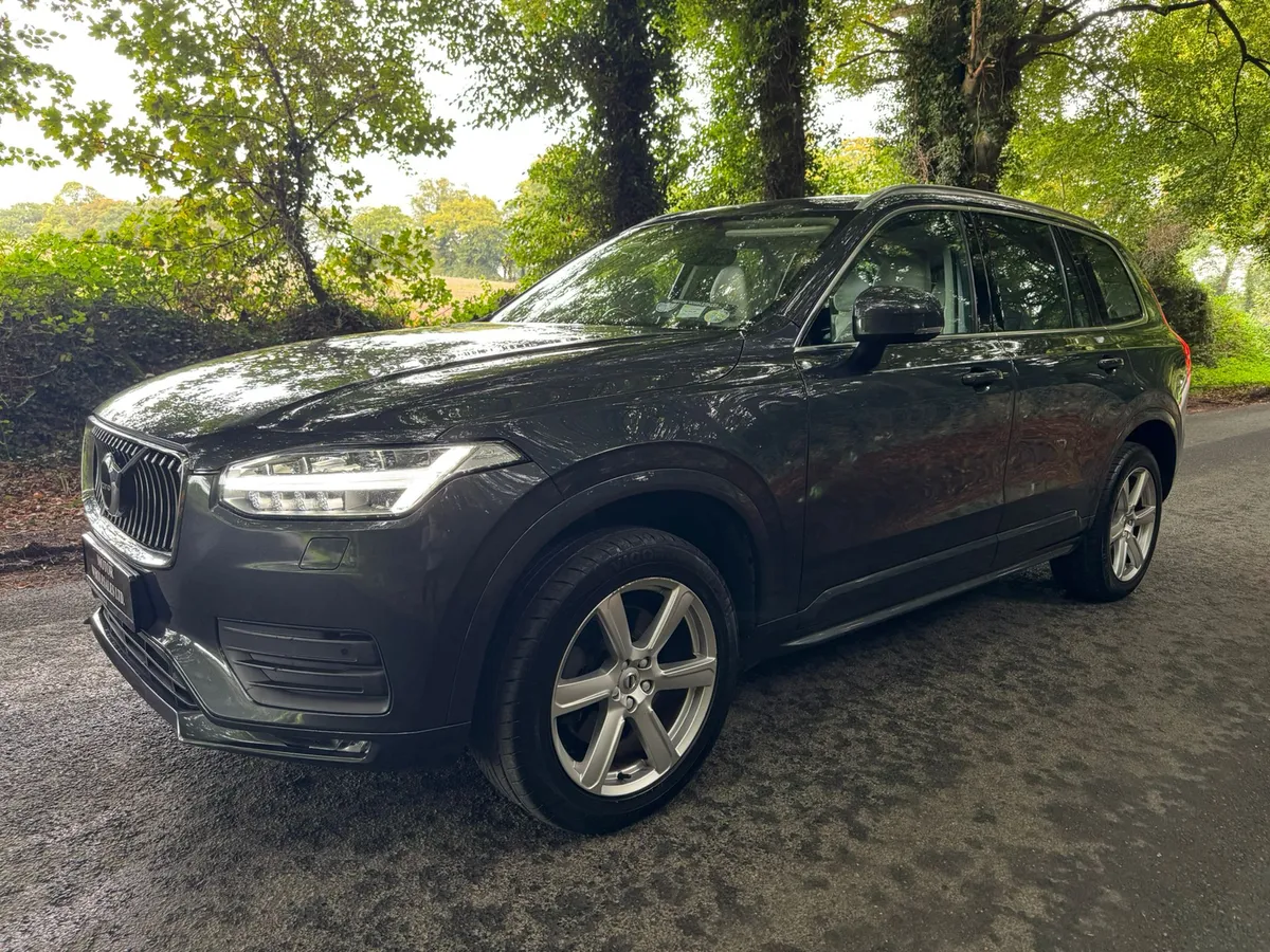 201 VOLVO XC90 B5 AWD 2.0 7 SEATER Momentum - Image 4
