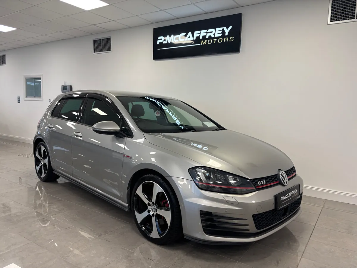 2015 Volkswagen Golf GTI 2.0 TSI DSG AUTO - Image 4