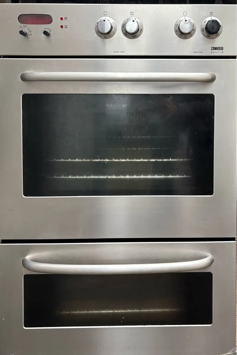 Zanussi double oven - Image 1