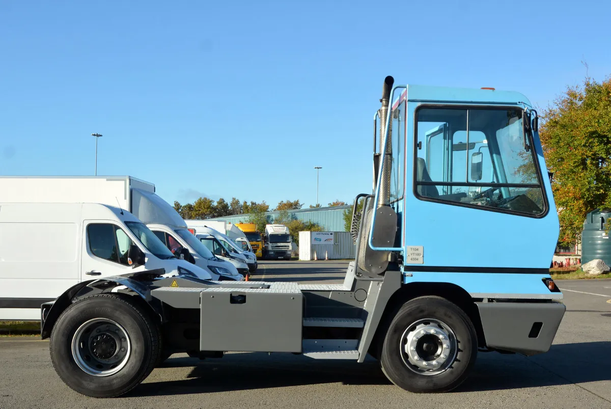 Terberg Yard Shunter - The Trailer mover - Image 4