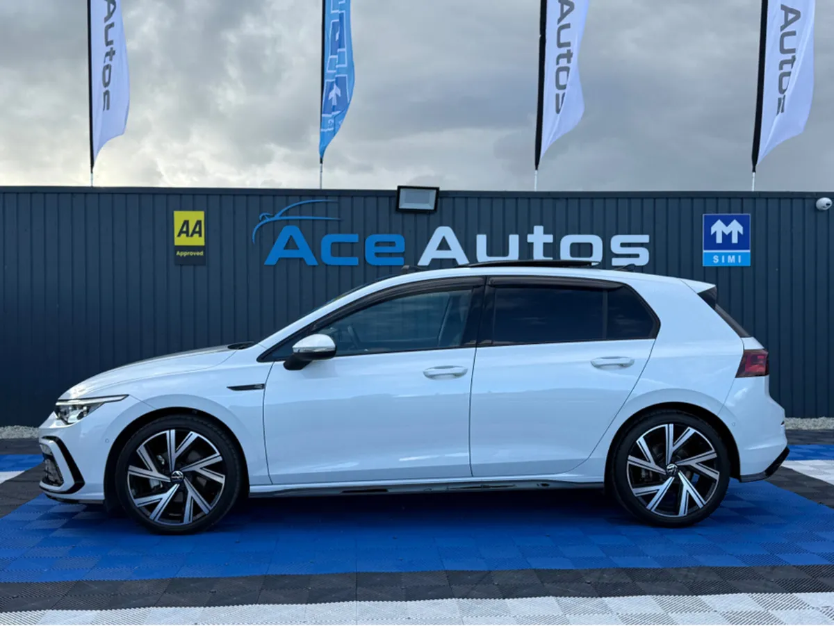 Volkswagen Golf ***DEPOSIT TAKEN*** R-LINE - SUNRO - Image 4