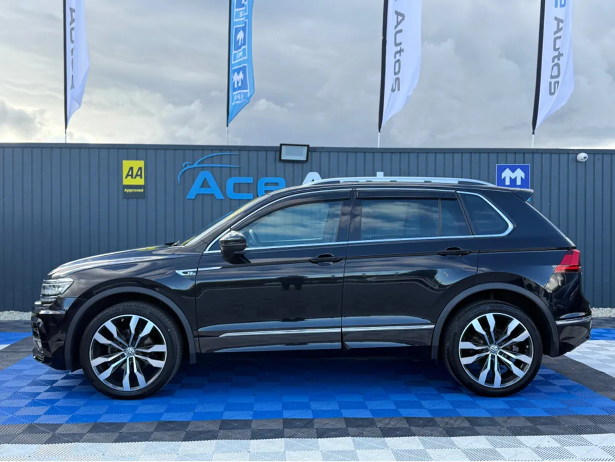 Volkswagen Tiguan R-LINE - 4WD - 2.0L DIESEL - AUT - Image 4
