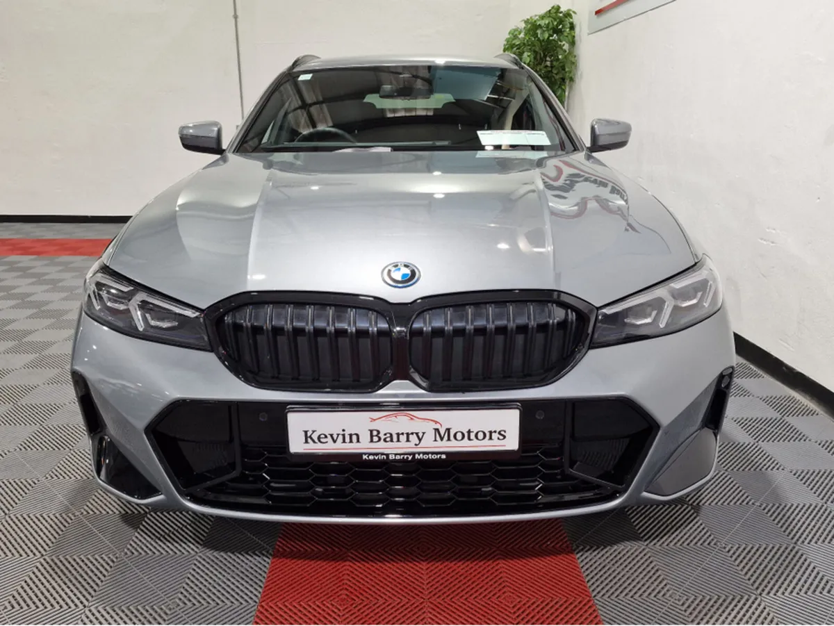 BMW 3-Series 330E TOURING M SPORT (PRO & COMFORT P - Image 3