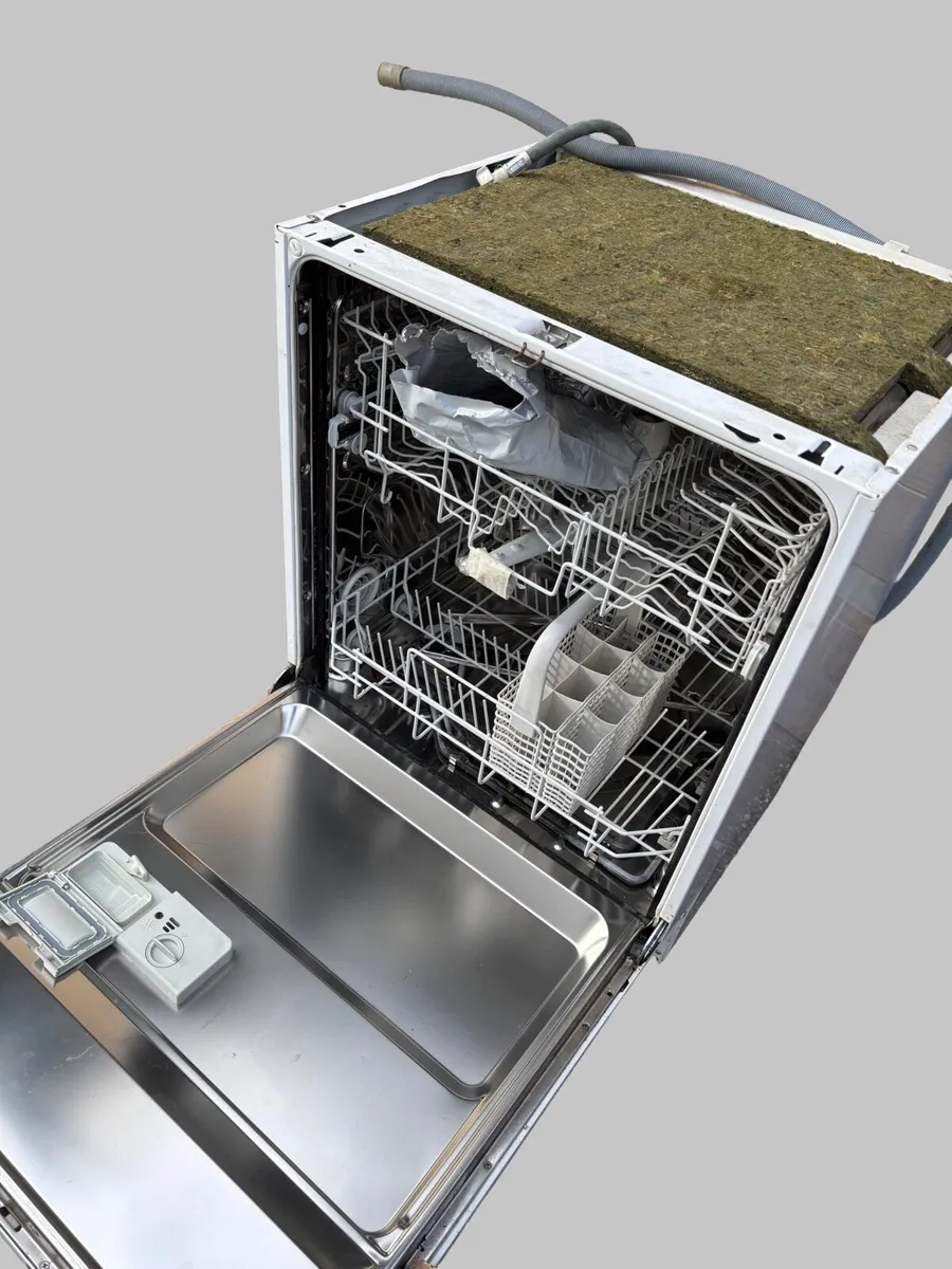 Integrated Dishwasher - Image 1