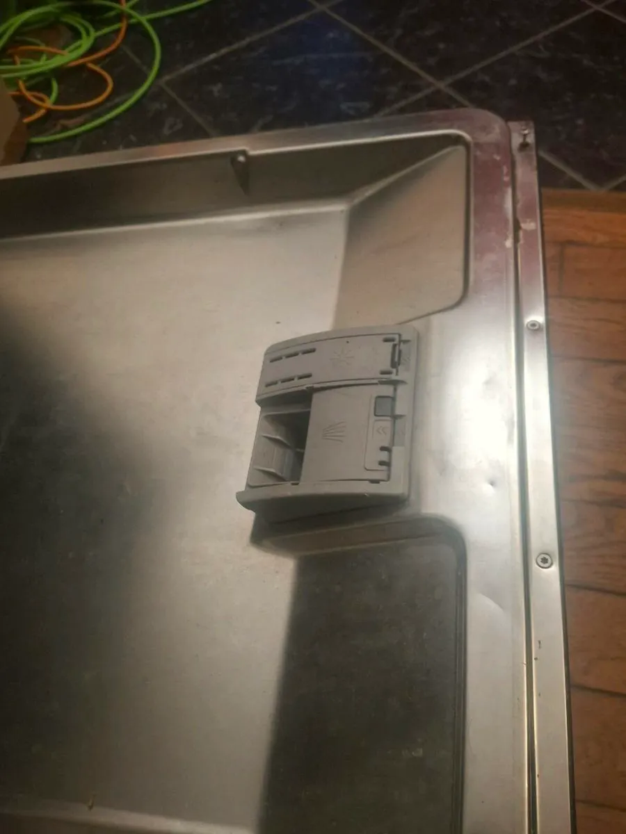 Dish washer - Image 1