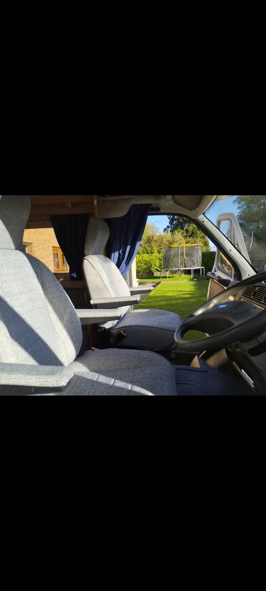 Van seats - Image 2
