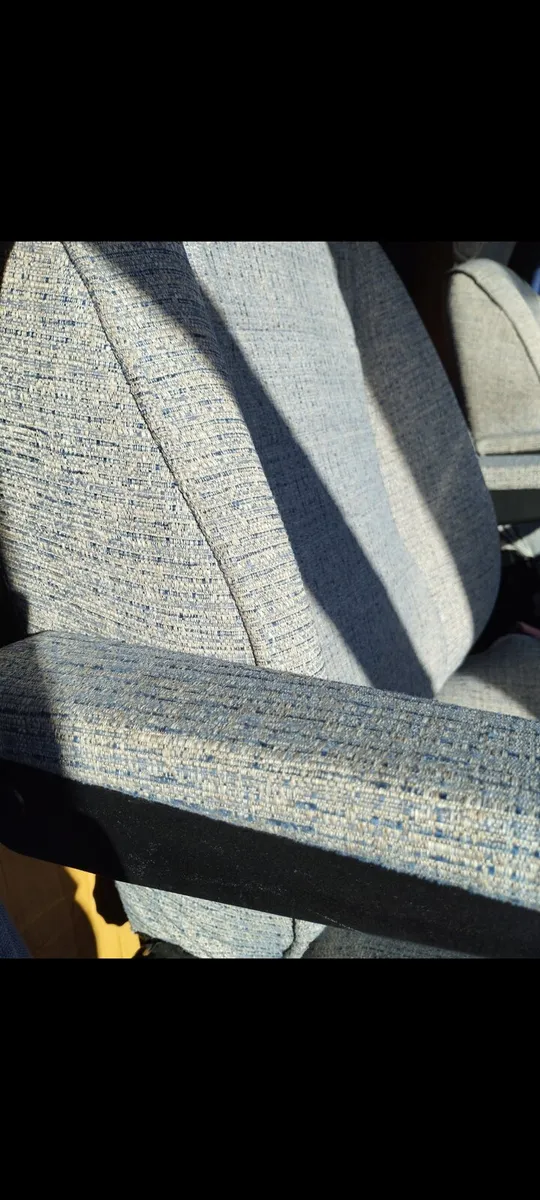 Van seats - Image 3