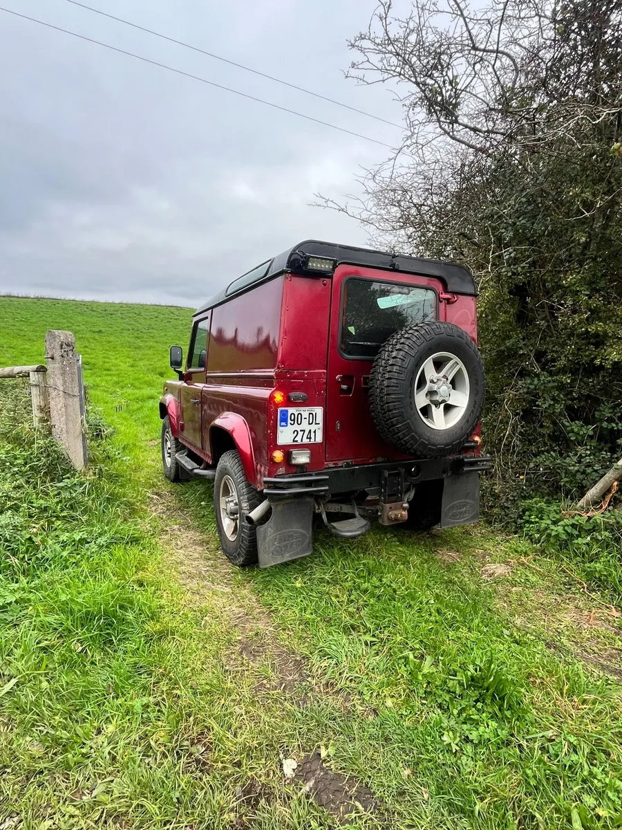 Landrover Defender - Image 1