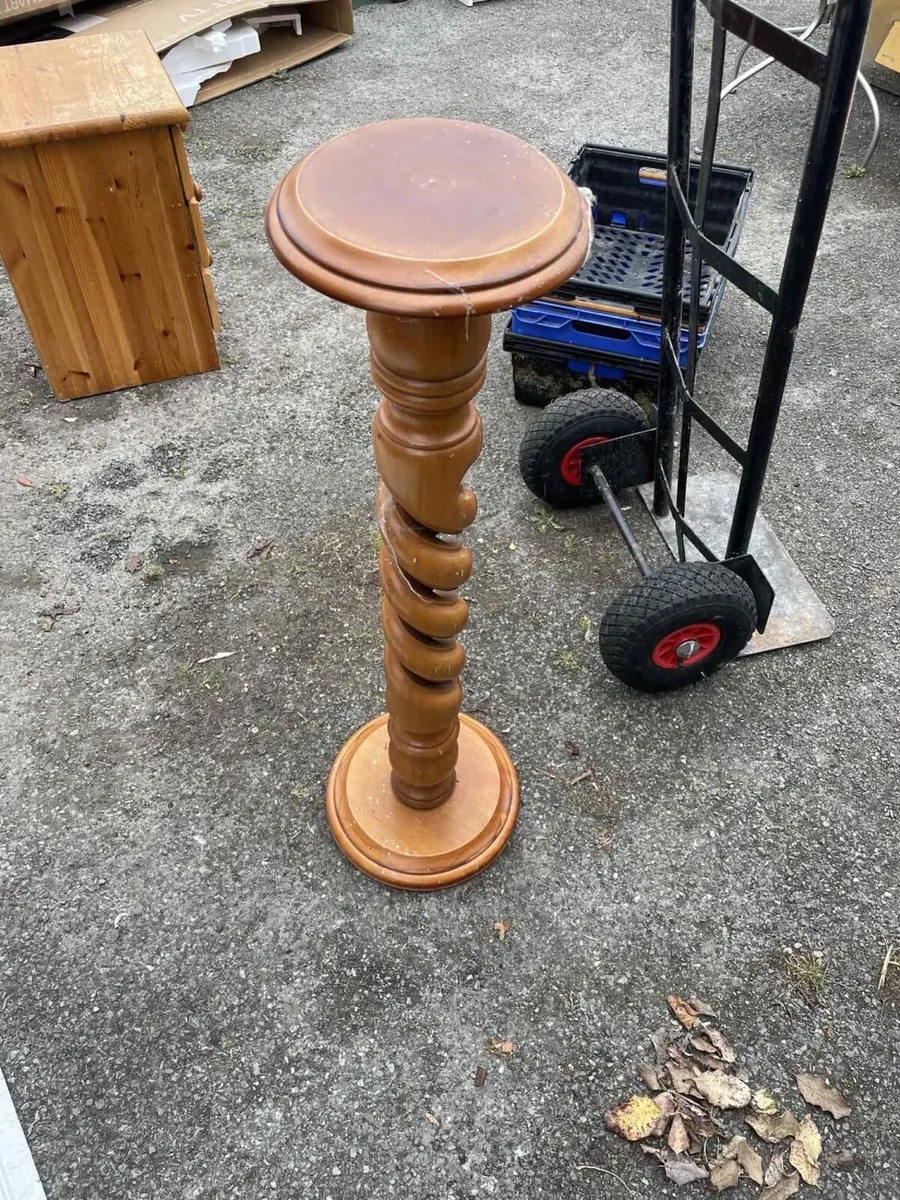 Furniture stand (plant , decor or lamp etc) - Image 2