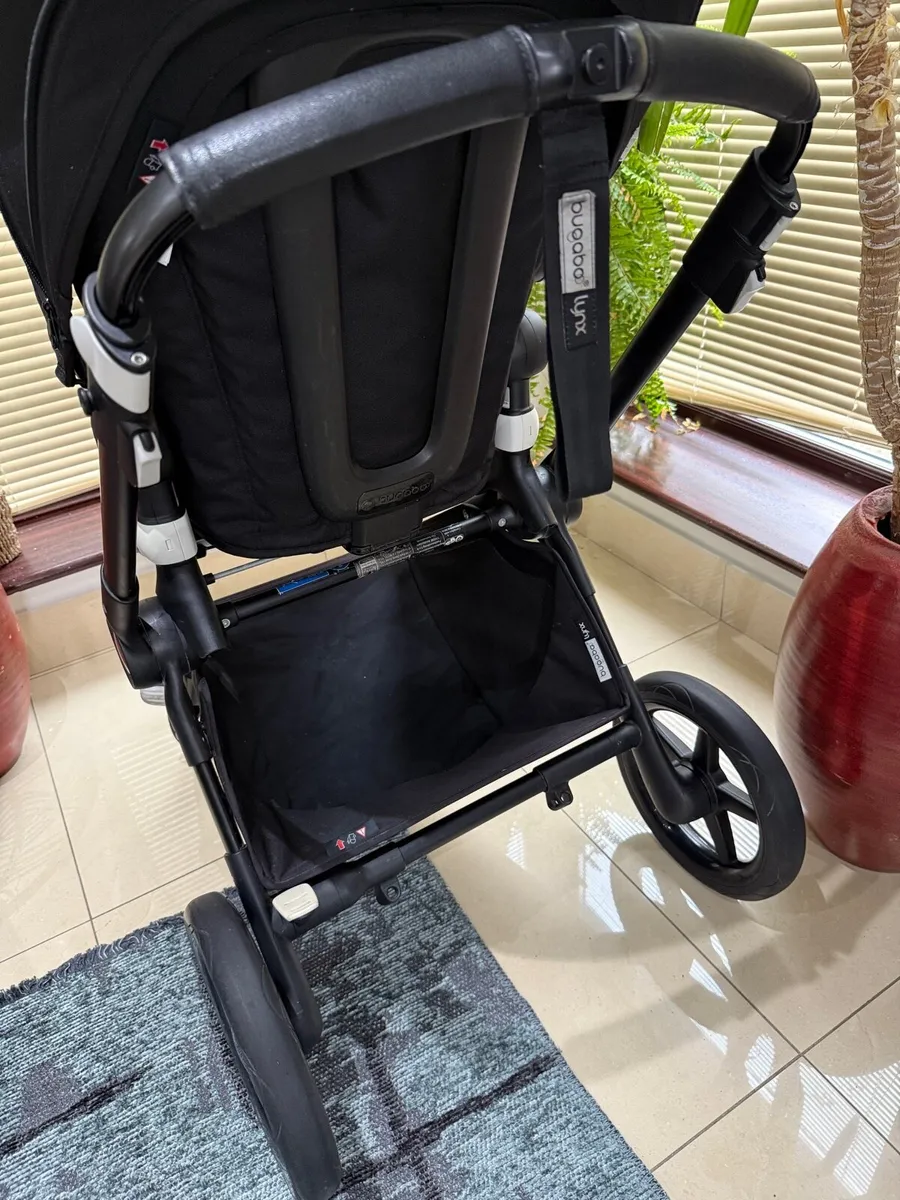 Bugaboo Lynx in swords - Image 4