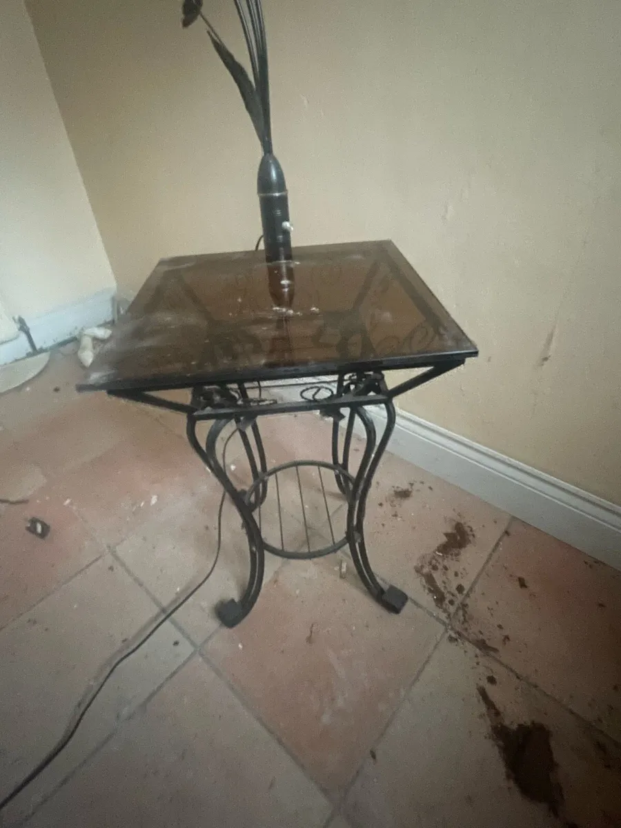 Table with lights - Image 3