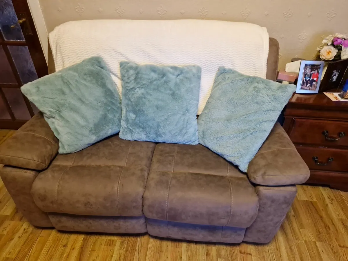 2+1+1  Recliner suite - Image 4