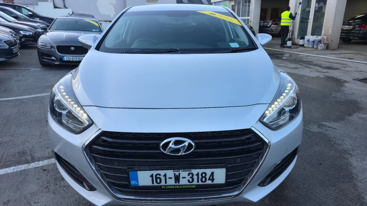 Hyundai i40 2016 AUTO AA APPROVED - Image 4