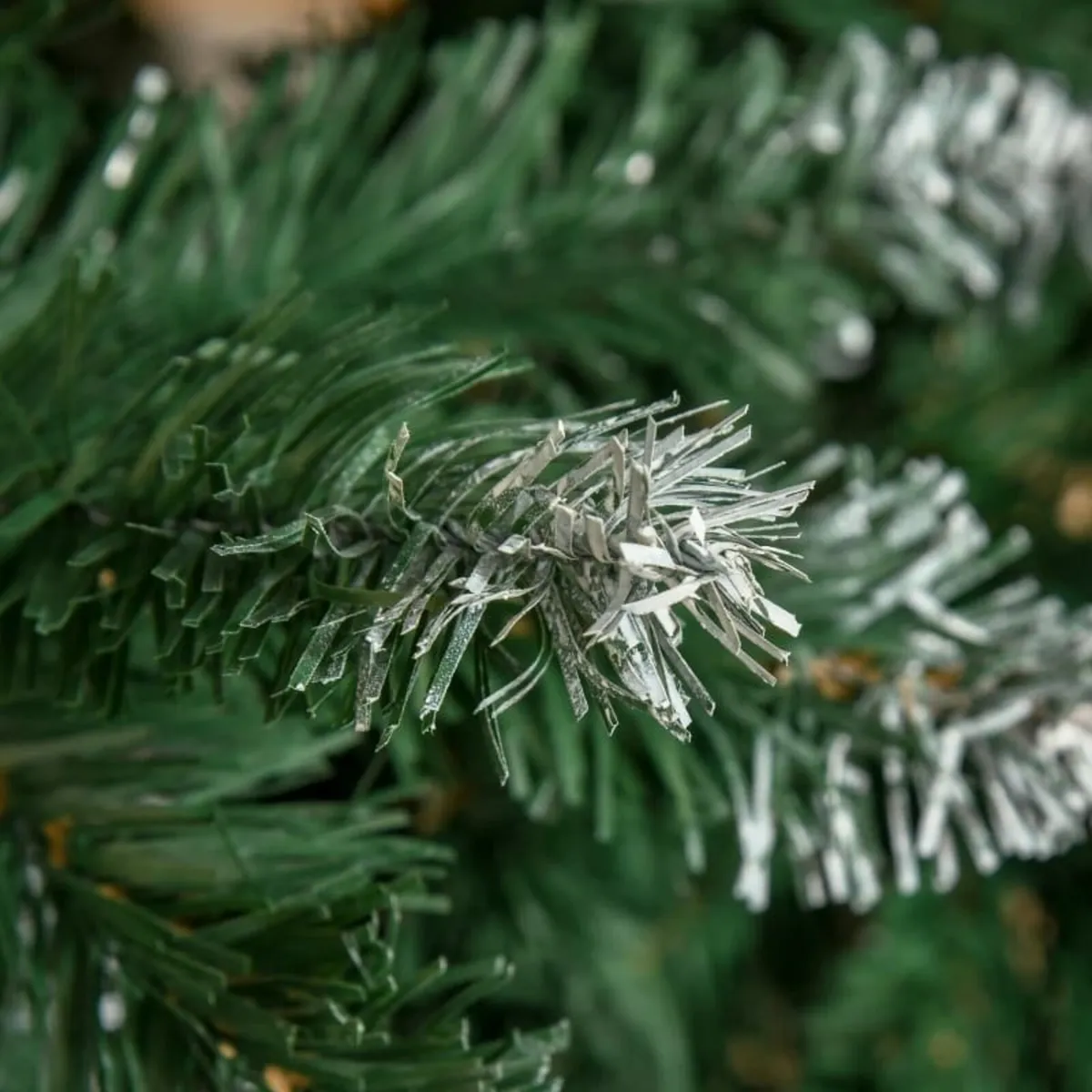 6 ft Realistic Artificial Pine Christmas Tree — Sn - Image 3