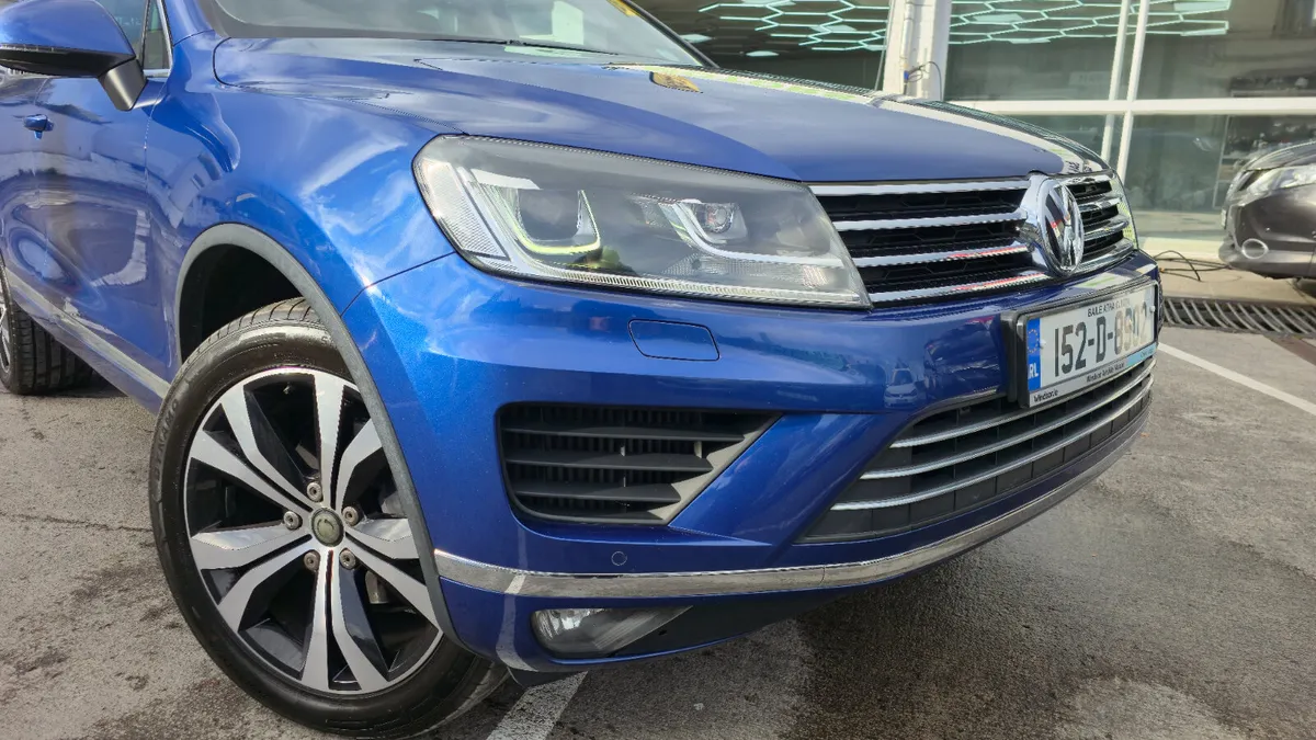 Volkswagen Touareg AUTO  AA Approved Crewcab - Image 2