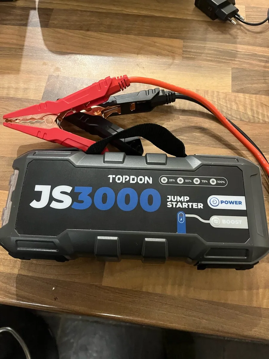 12v battery booster - Image 1