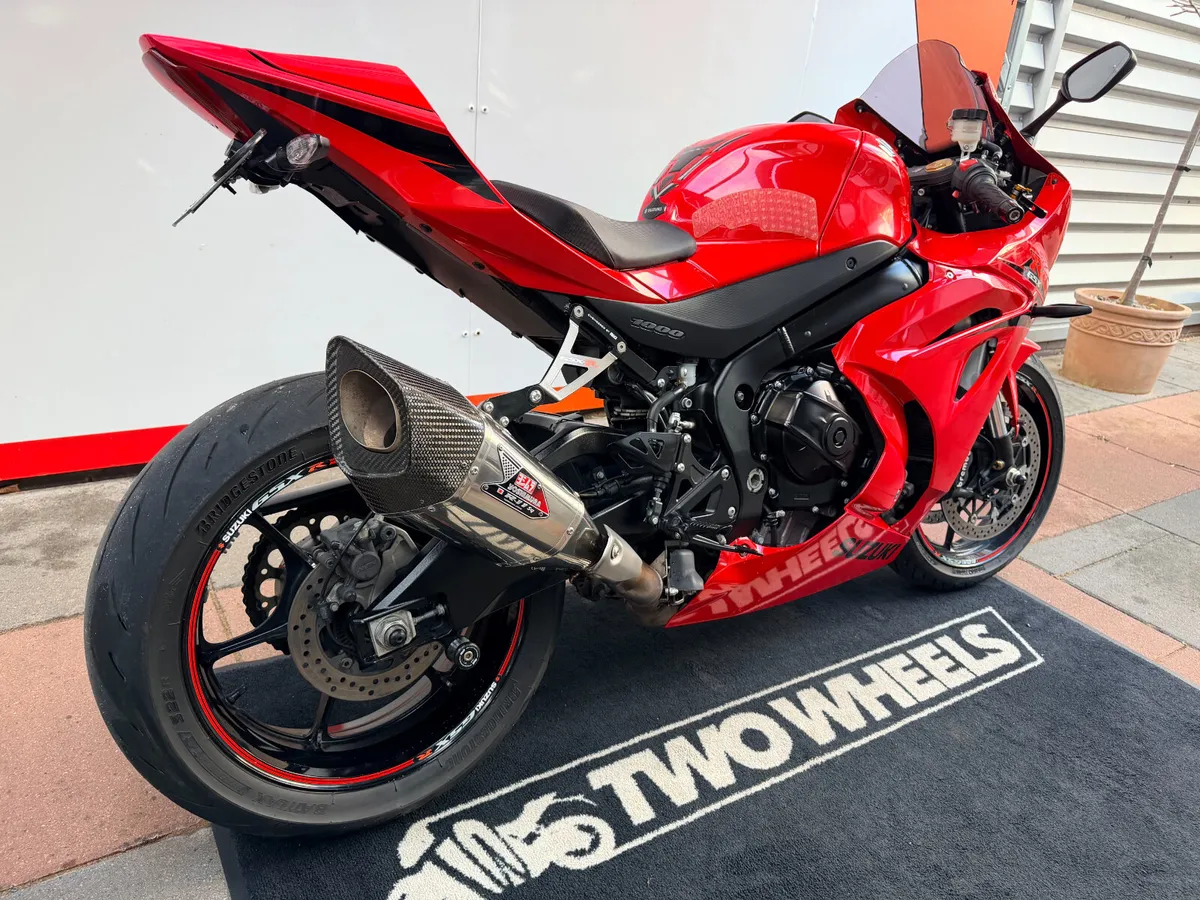 Suzuki GSXR 1000 - Image 2