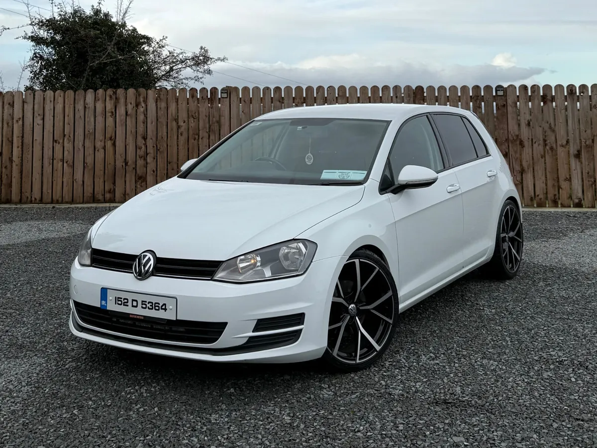 VOLKSWAGEN GOLF 2015 - Image 1