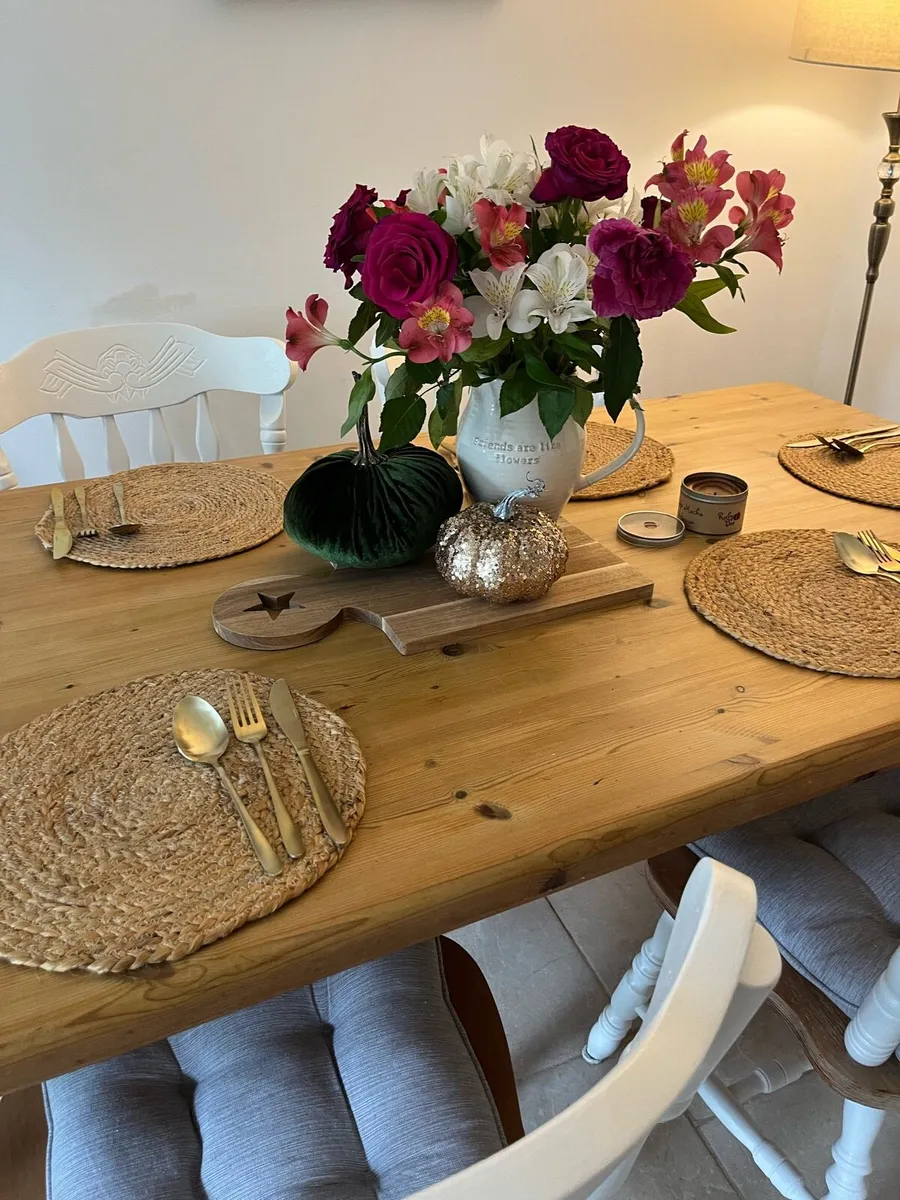 Farmhouse table and chairs - Image 3