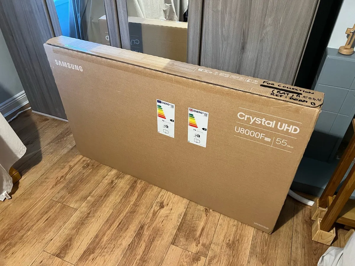 Samsung tv. 55inch. 2025.
