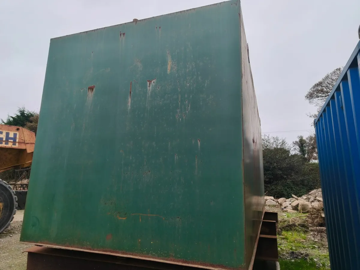 17,000 Litre Water Tank - Image 1