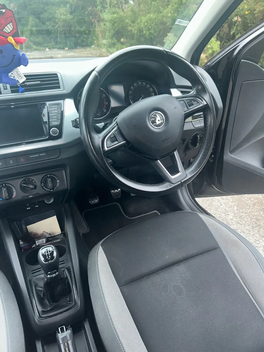 Skoda Fabia 1.2 2016 - Image 2