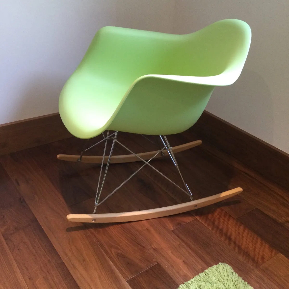 Eames style rocker - Image 1