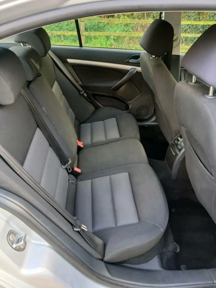 Skoda octavia,petrol low miles, New NCT taxed. - Image 4