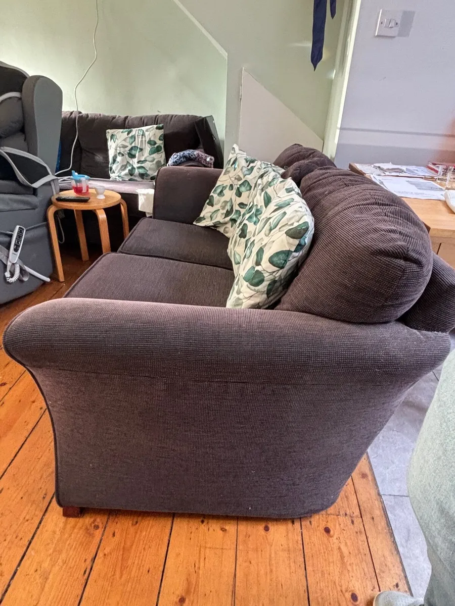 Couch - Image 2