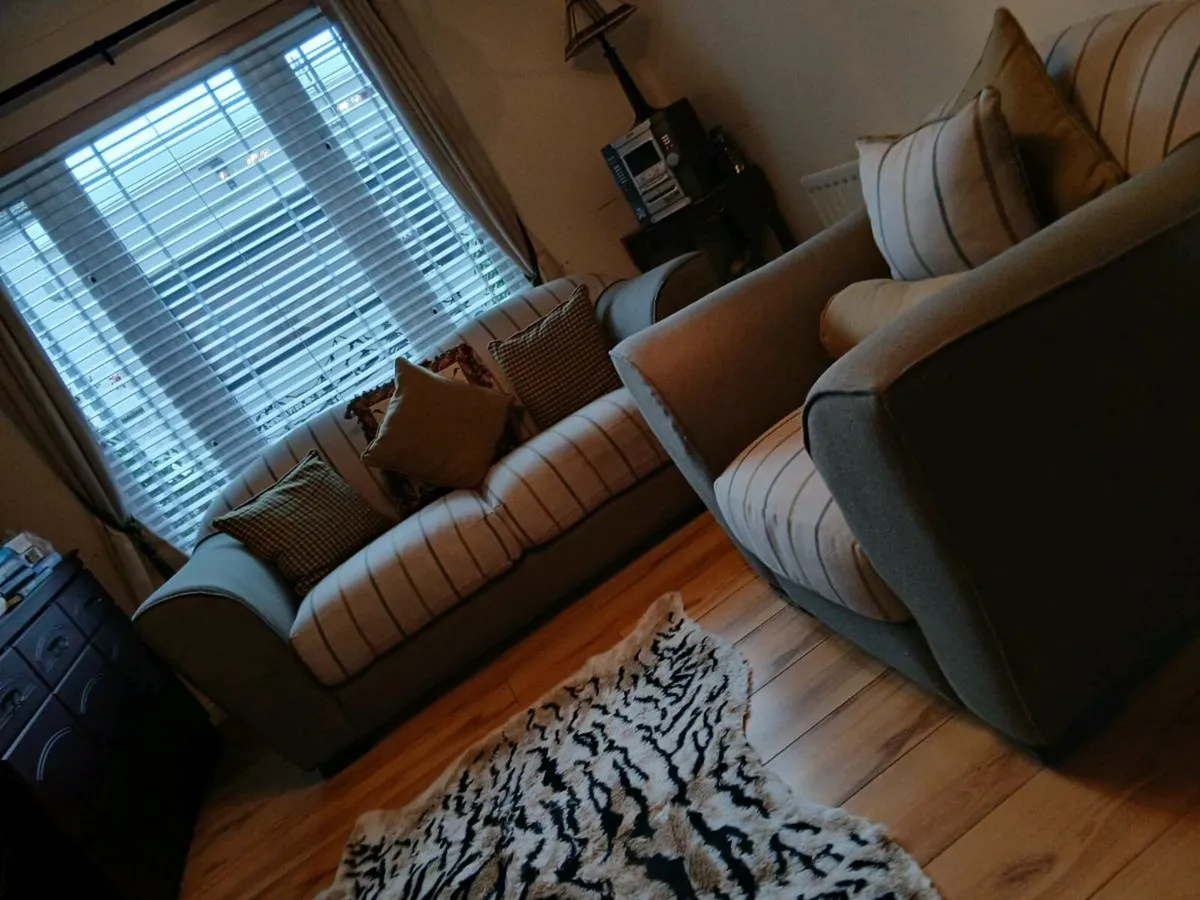 2 + 1 Sofa including cushions - Image 2