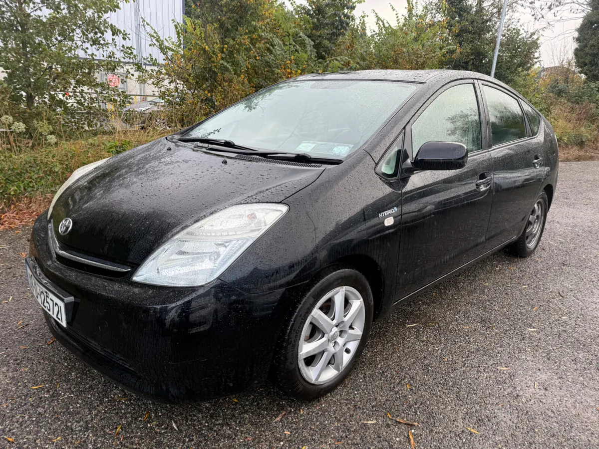 Toyota Prius 2009 in very good condition!!! - Image 2