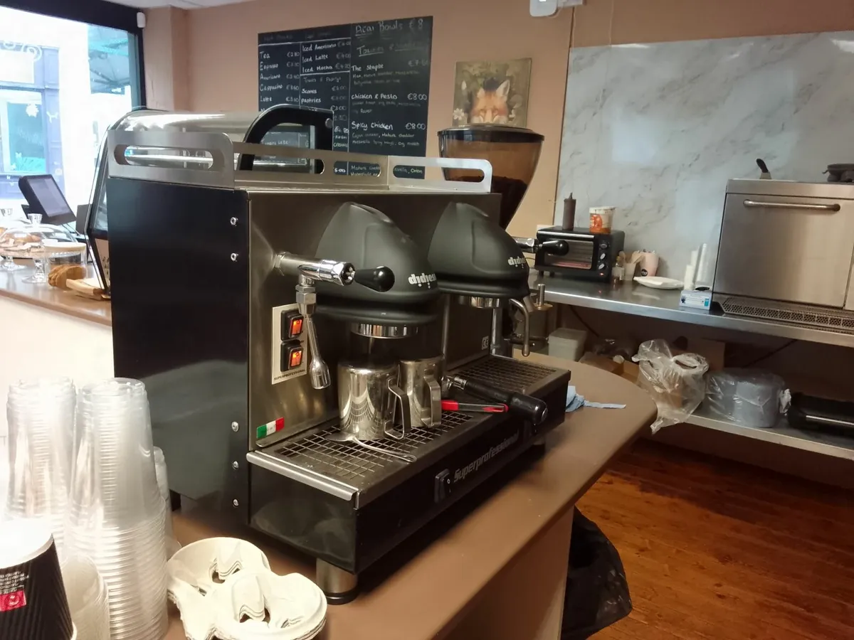 Coffee Machine and Electric Grinder - Image 2