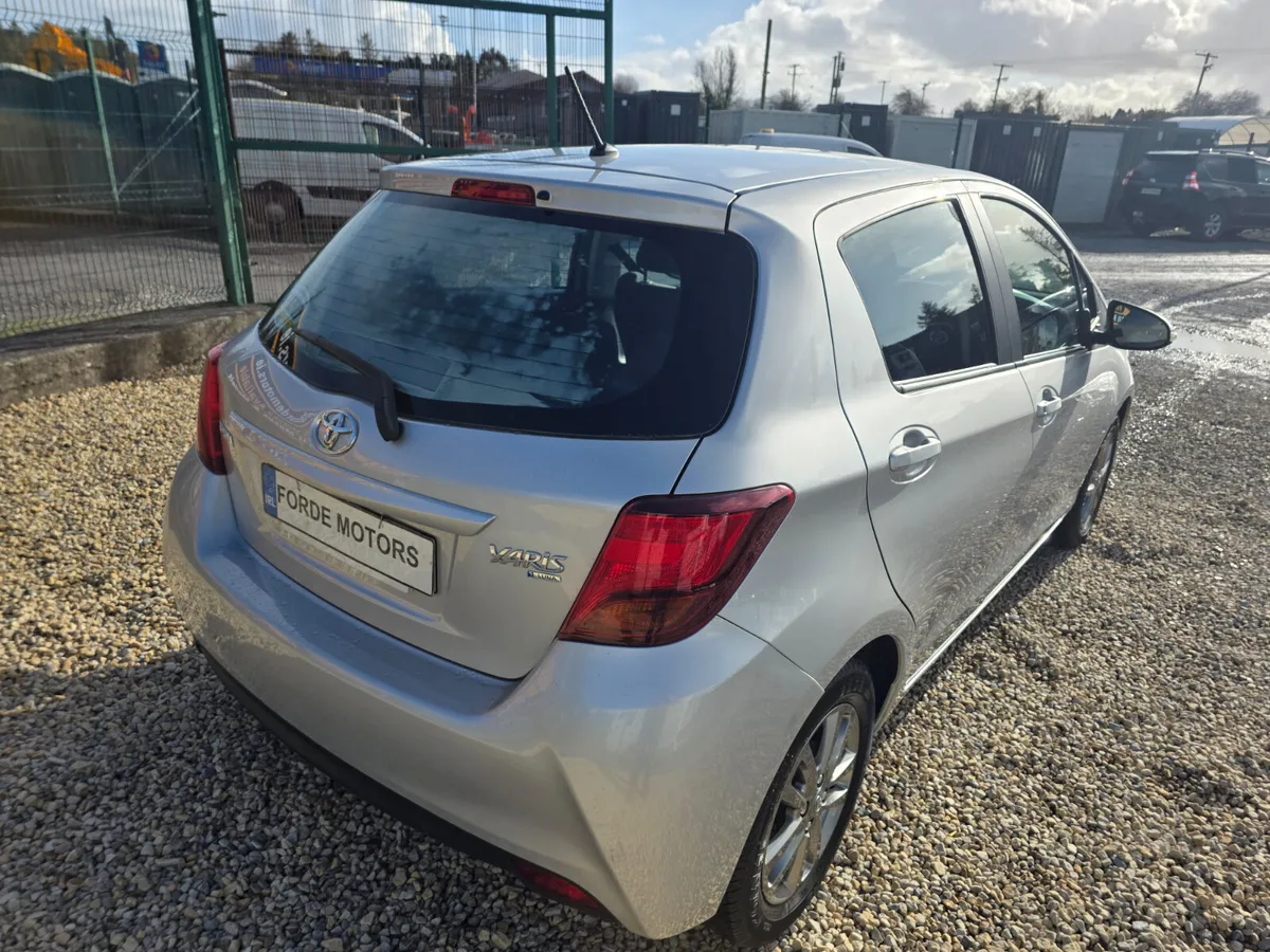 Toyota Yaris 2016 - Image 4