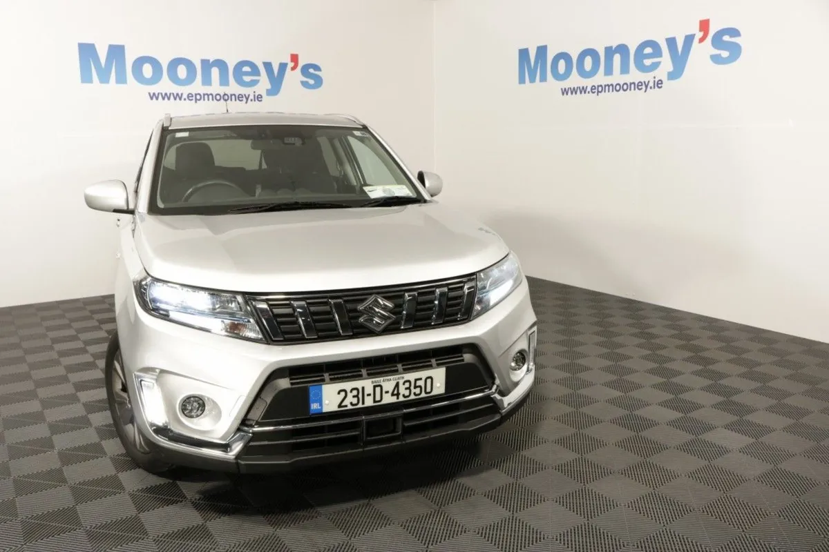 Suzuki Vitara Sz-t Hybrid - Low Mileage - Automat - Image 2