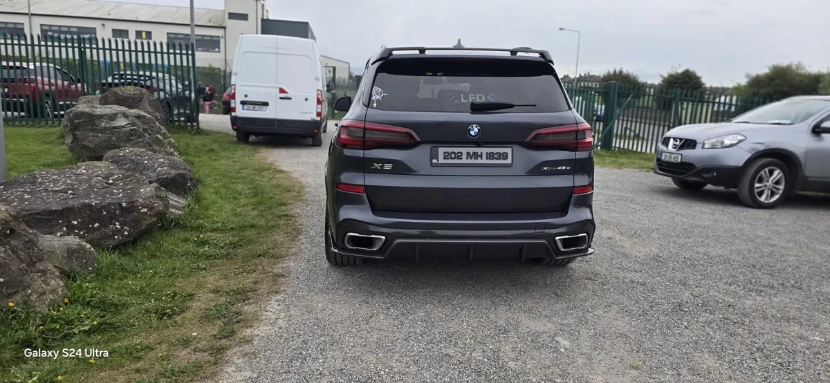 BMW - Image 2