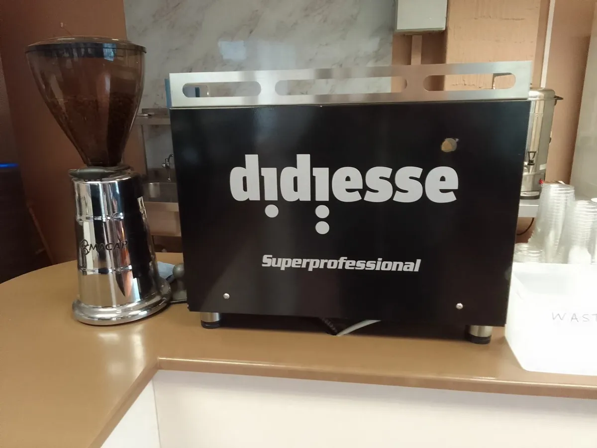 Coffee Machine and Electric Grinder - Image 4