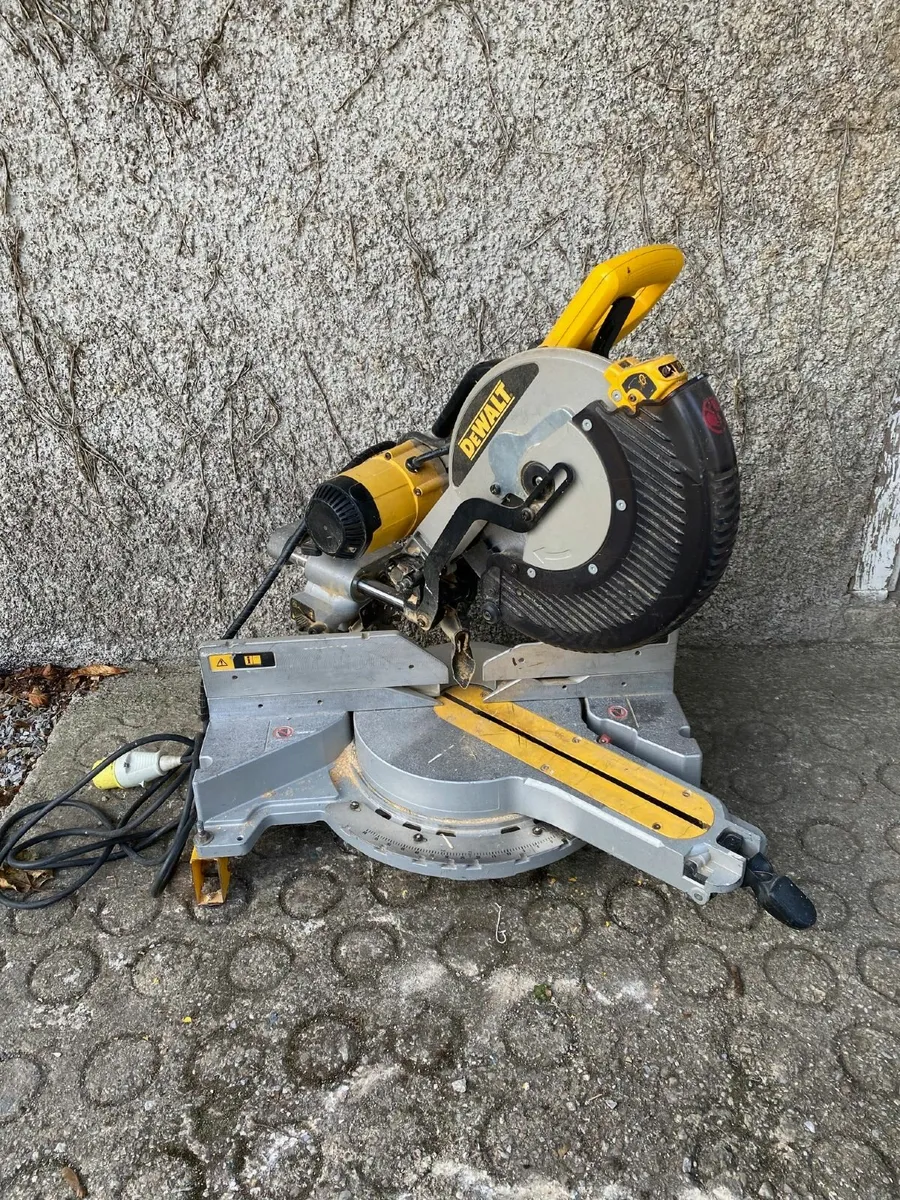 dewalt mitre saw - Image 1