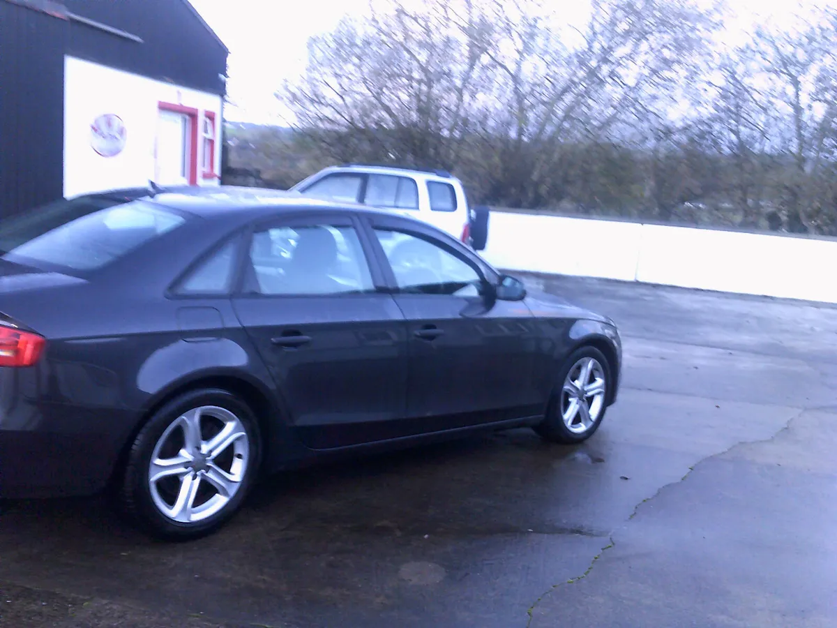 Audi A4 2015 - Image 4