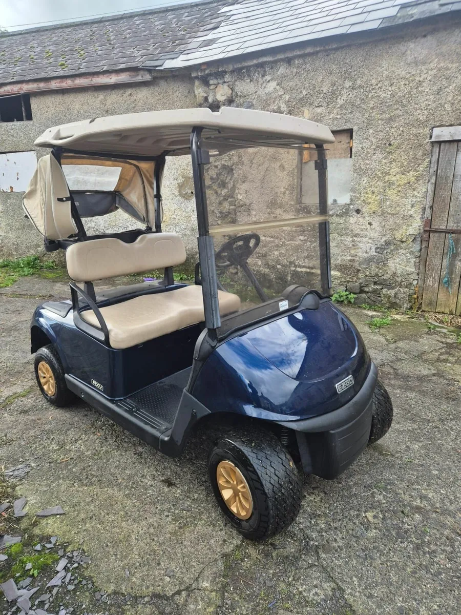 GOLF BUGGY - Image 1