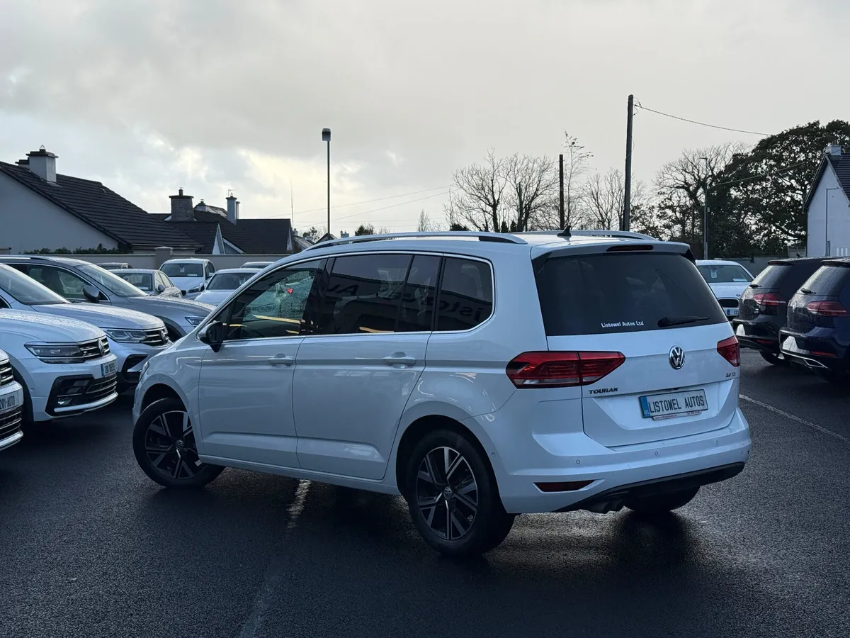 201 VW TOURAN 2.0 AUTO HIGHLINE * 7 SEATER * - Image 3