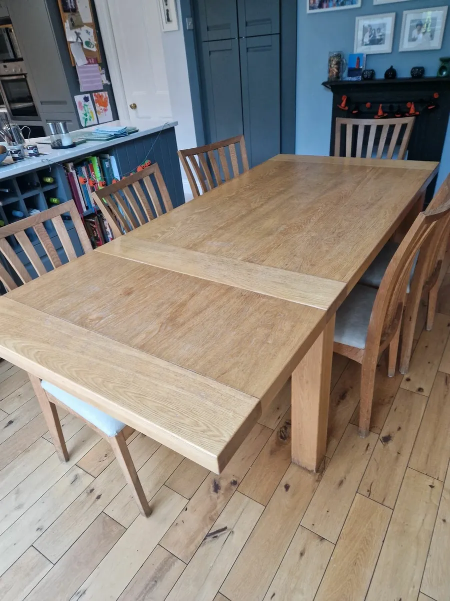 Kitchen table & chairs - Image 2
