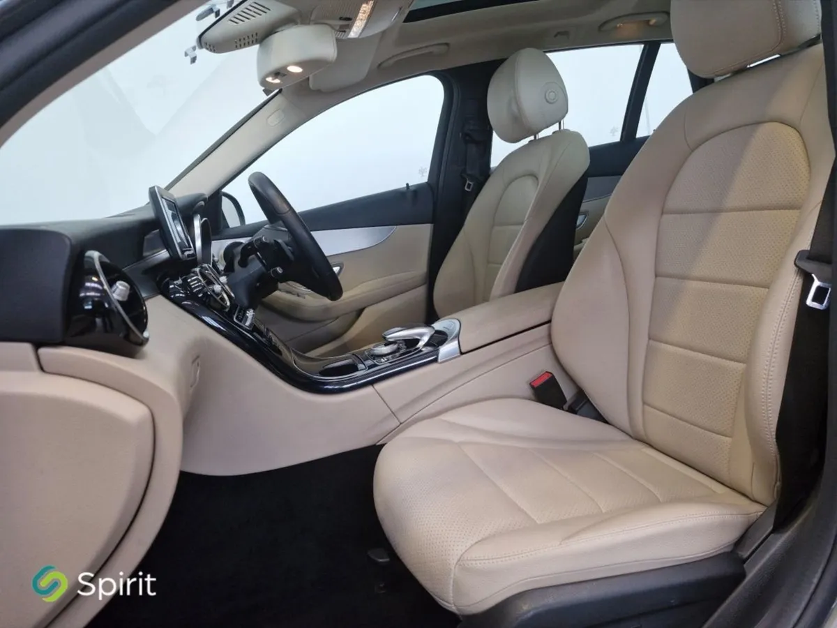 Mercedes-Benz C-Class 1 Owner PAN Roof Avantgarde - Image 3