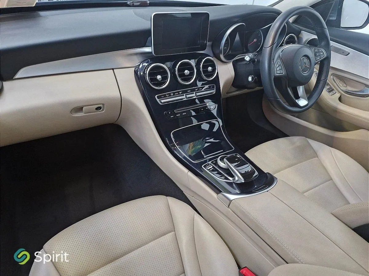 Mercedes-Benz C-Class 1 Owner PAN Roof Avantgarde - Image 4