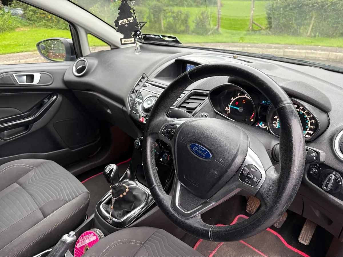 Ford Fiesta 2015 - Image 3